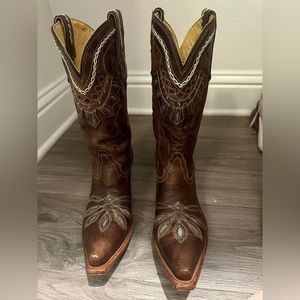 Women’s TONY LAMA Cowboy Boots (Size 8 B)